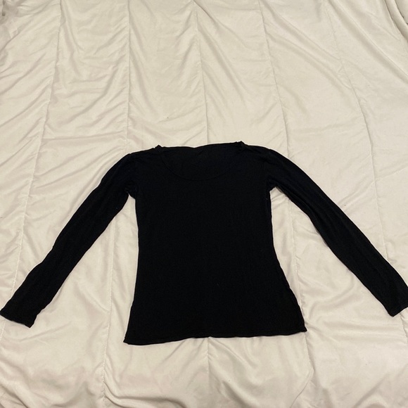Black long sleeve - Picture 1 of 1